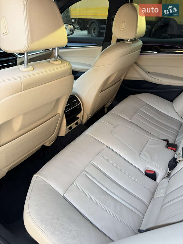 Седан BMW 5 Series 2017 в Одессе