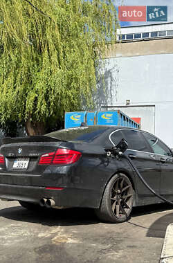Седан BMW 5 Series 2011 в Вишневому