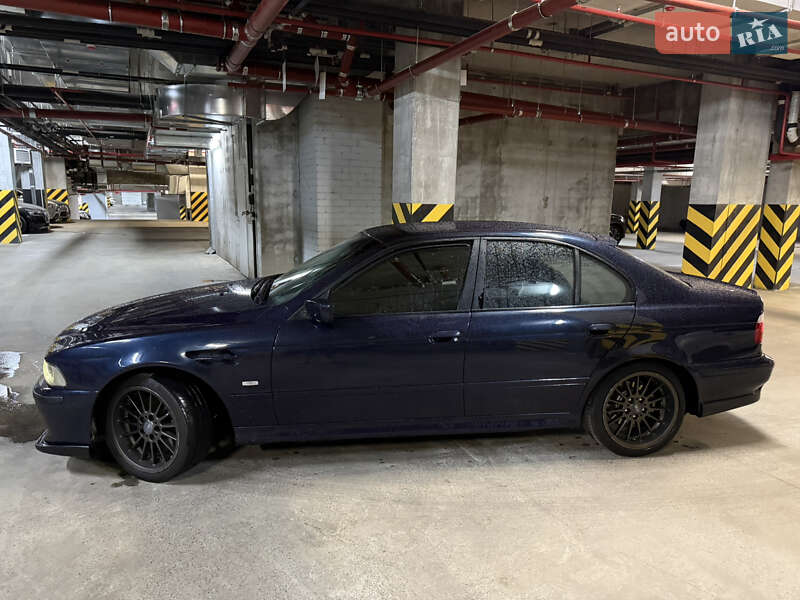 Седан BMW 5 Series 1998 в Харькове