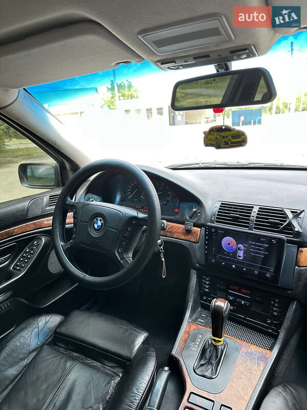 Седан BMW 5 Series 1998 в Харькове