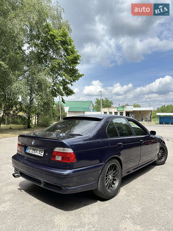 Седан BMW 5 Series 1998 в Харькове