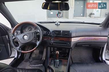 Универсал BMW 5 Series 2002 в  фото 13 Универсал BMW 5 Series 2002 в