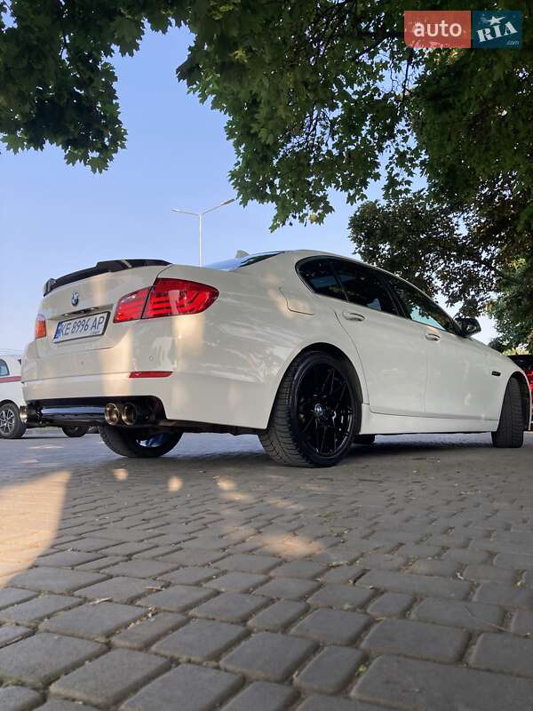 Седан BMW 5 Series 2012 в Каменском