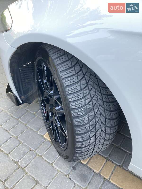 Седан BMW 5 Series 2012 в Каменском