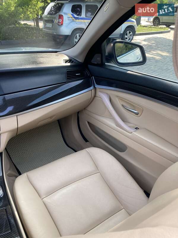 Седан BMW 5 Series 2012 в Каменском