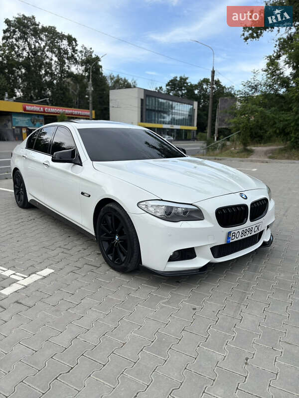 Седан BMW 5 Series 2011 в Тернополі