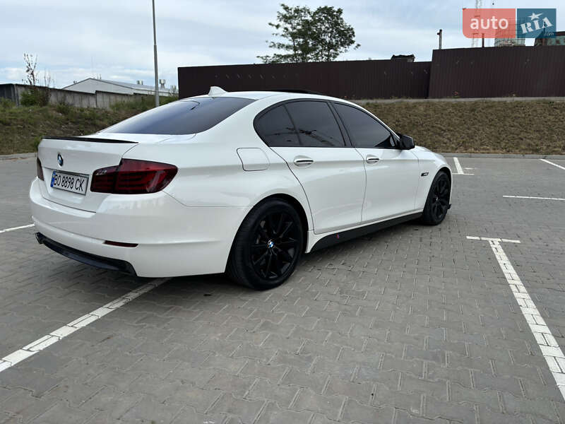 Седан BMW 5 Series 2011 в Тернополі