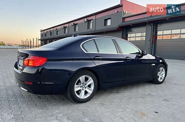 Седан BMW 5 Series 2013 в 