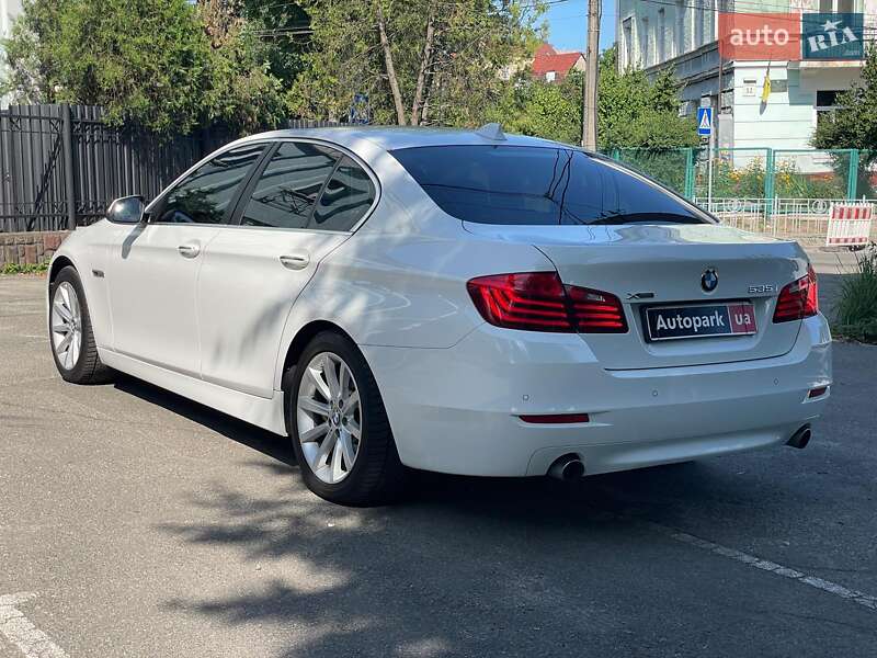 Седан BMW 5 Series 2015 в Києві