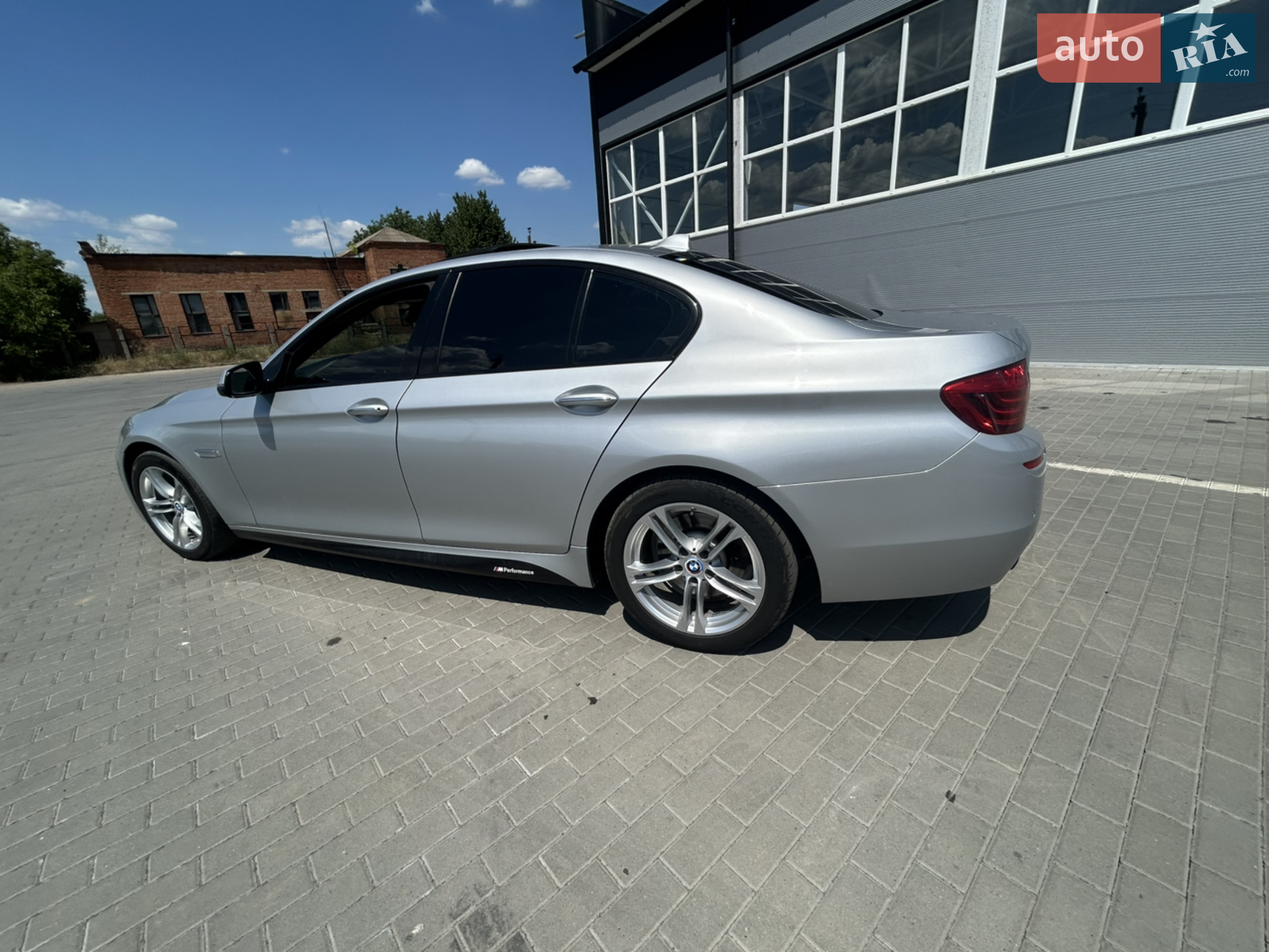 2015 BMW 5er - мініатюра 18