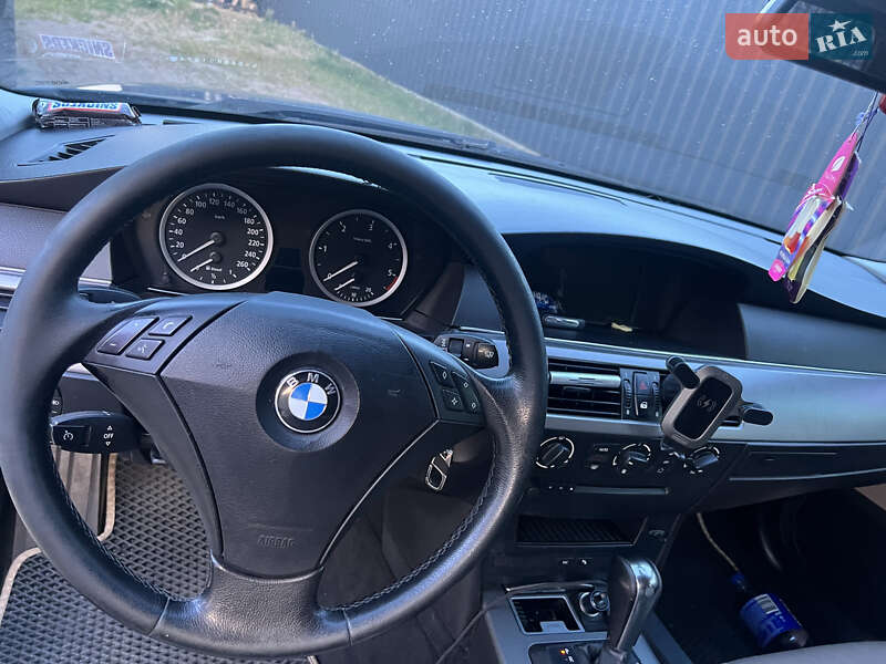 Універсал BMW 5 Series 2004 в Рівному