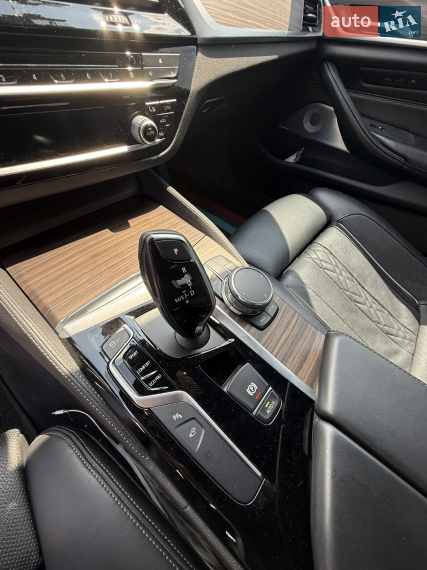 2017 BMW 5er - мініатюра 15