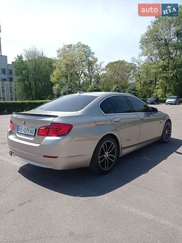 Седан BMW 5 Series 2013 в Кам'янському