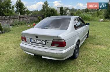 Седан BMW 5 Series 2000 в Рівному