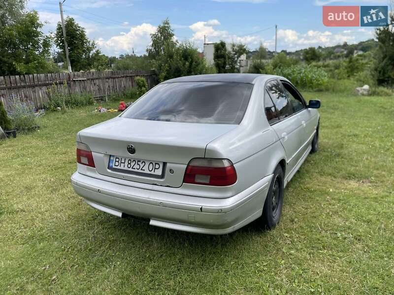 BMW 5 Series 2000