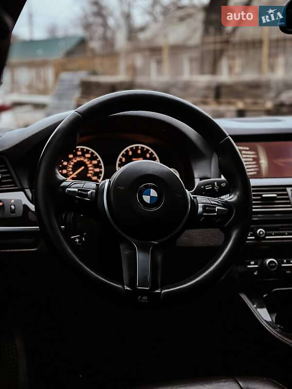 Седан BMW 5 Series 2014 в Николаеве