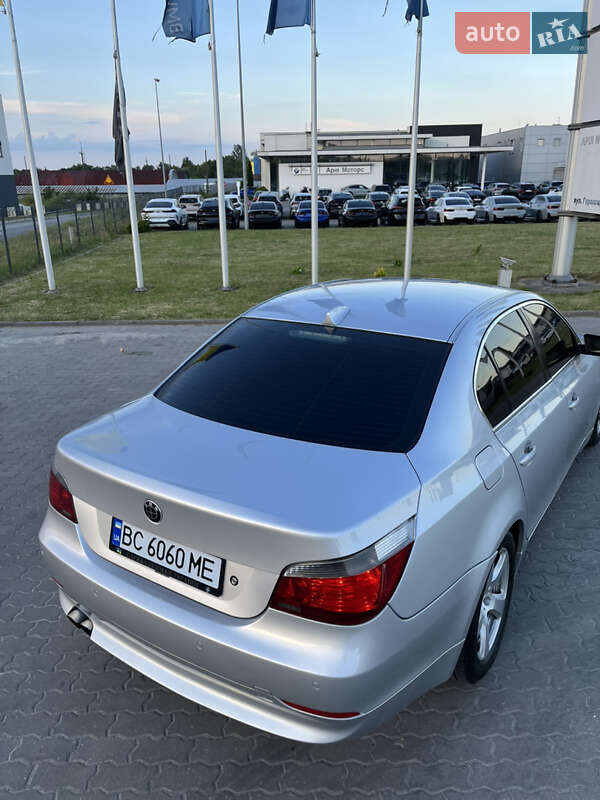 Седан BMW 5 Series 2005 в Львові
