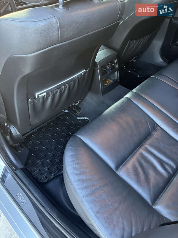 Седан BMW 5 Series 2005 в Львові