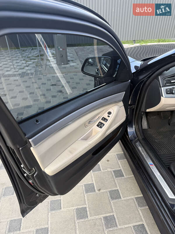 Седан BMW 5 Series 2011 в Дубровиці фото 23 Седан BMW 5 Series 2011 в Дубровиці