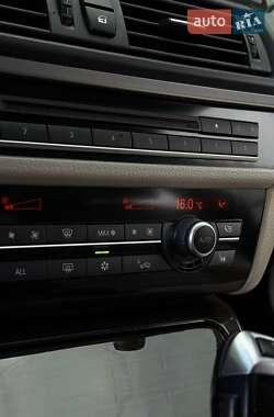 Седан BMW 5 Series 2011 в 