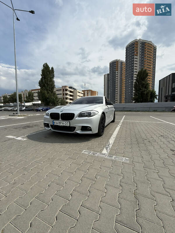 BMW 5 Series 2012