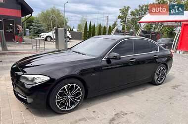 Седан BMW 5 Series 2012 в Львові