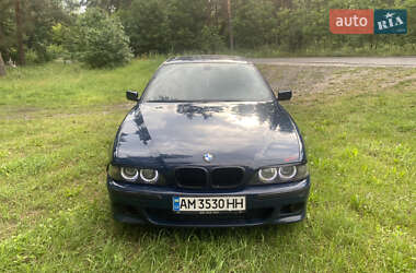 Седан BMW 5 Series 2001 в Недригайлове