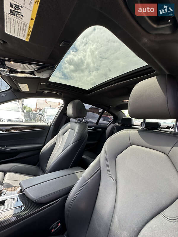 Седан BMW 5 Series 2019 в Івано-Франківську