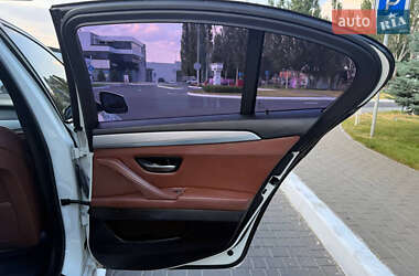 Седан BMW 5 Series 2012 в 
