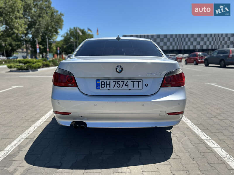 Седан BMW 5 Series 2005 в Одессе