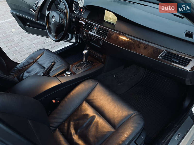 Седан BMW 5 Series 2005 в Одессе