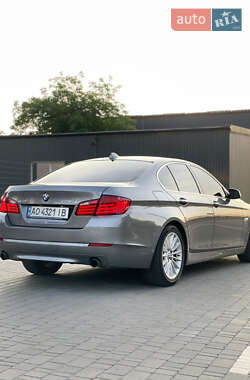 Седан BMW 5 Series 2012 в 