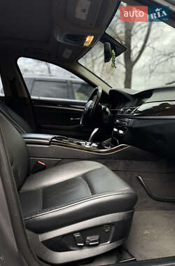 Седан BMW 5 Series 2012 в 
