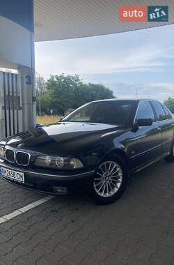 Седан BMW 5 Series 2002 в Макарові