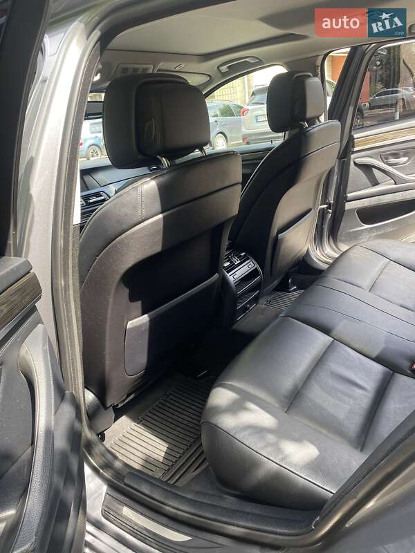 Седан BMW 5 Series 2012 в Коломиї