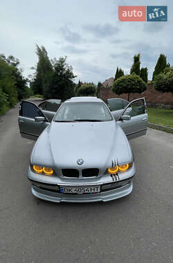 Седан BMW 5 Series 1996 в Ровно
