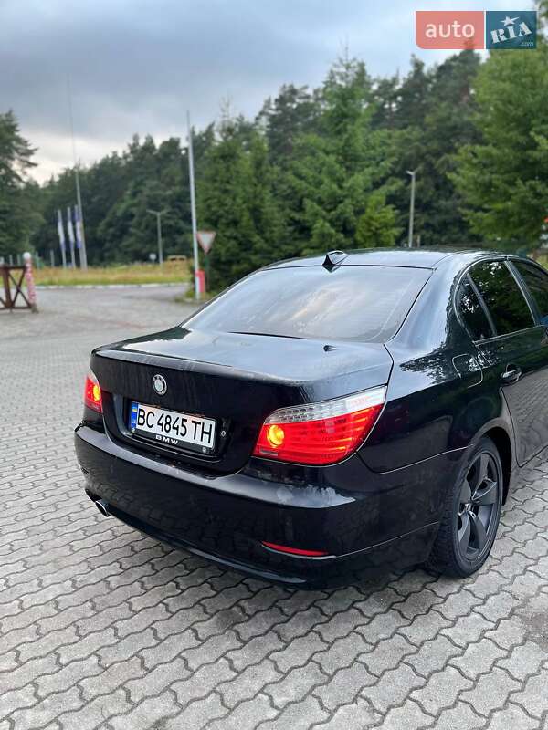 Седан BMW 5 Series 2008 в Львове