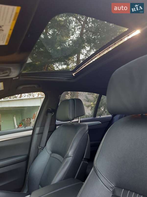 Седан BMW 5 Series 2014 в Кременчуці