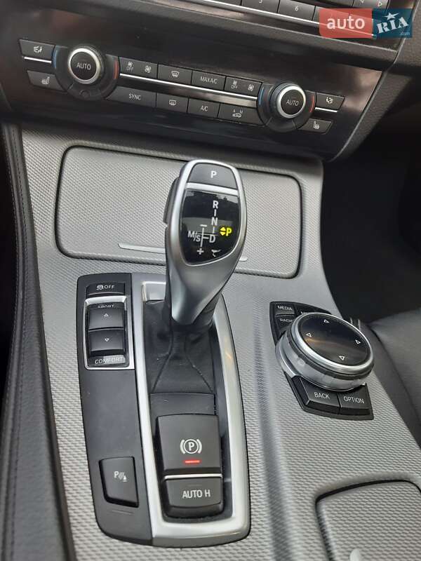 Седан BMW 5 Series 2014 в Кременчуці