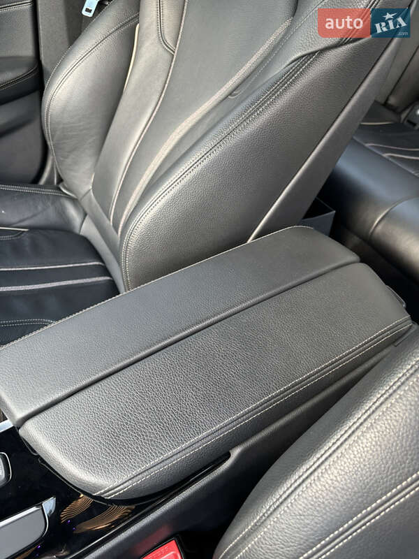 Седан BMW 5 Series 2018 в Киеве