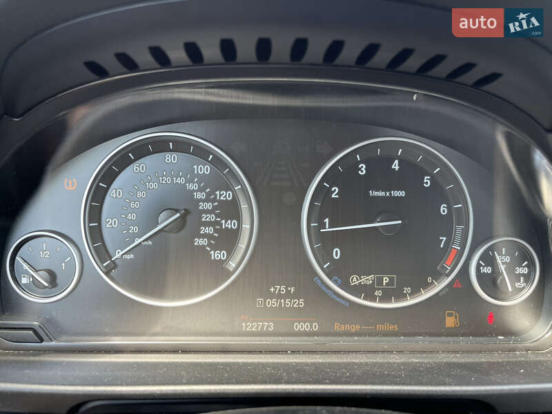 Седан BMW 5 Series 2015 в Львові
