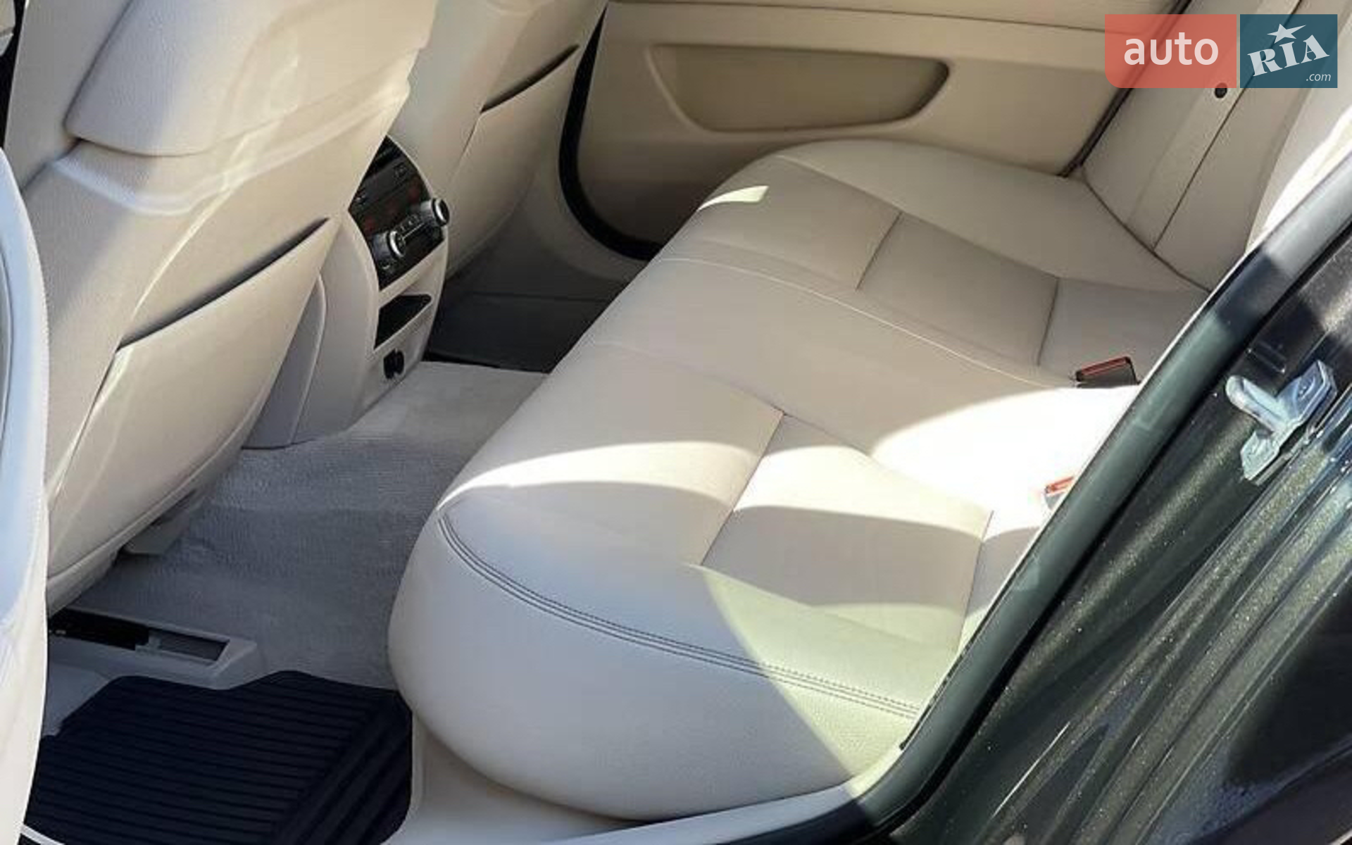 2013 BMW 5er - мініатюра 16