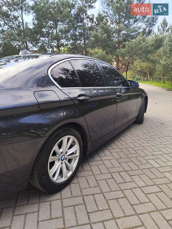 Седан BMW 5 Series 2014 в Трускавце