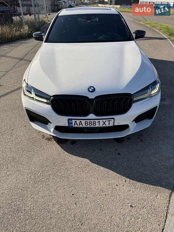 Седан BMW 5 Series 2017 в Киеве