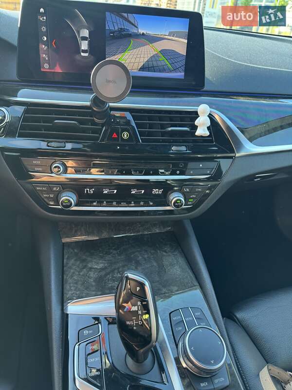 Седан BMW 5 Series 2017 в Киеве