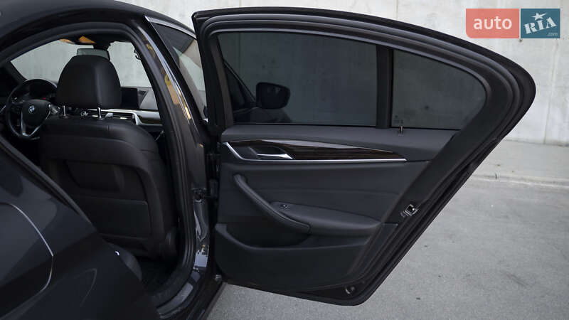 Седан BMW 5 Series 2018 в Киеве