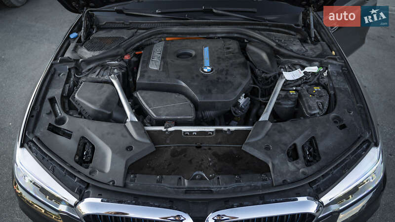 Седан BMW 5 Series 2018 в Киеве