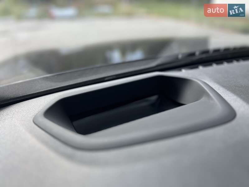 Седан BMW 5 Series 2018 в Дніпрі фото 73 Седан BMW 5 Series 2018 в Дніпрі