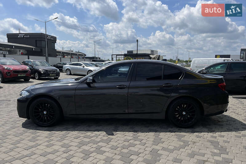Седан BMW 5 Series 2013 в Мукачевому