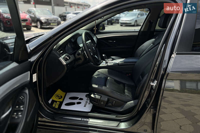 Седан BMW 5 Series 2013 в Мукачевому